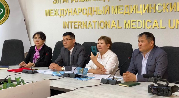 Медико-фармацевтический колледж организовал онлайн-конференцию для школ юга Казахстана