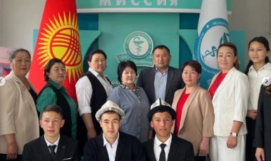 Медициналык-фрмацевтикалык колледжде "Ачык эшик күнү": медицинанын келечегине карай